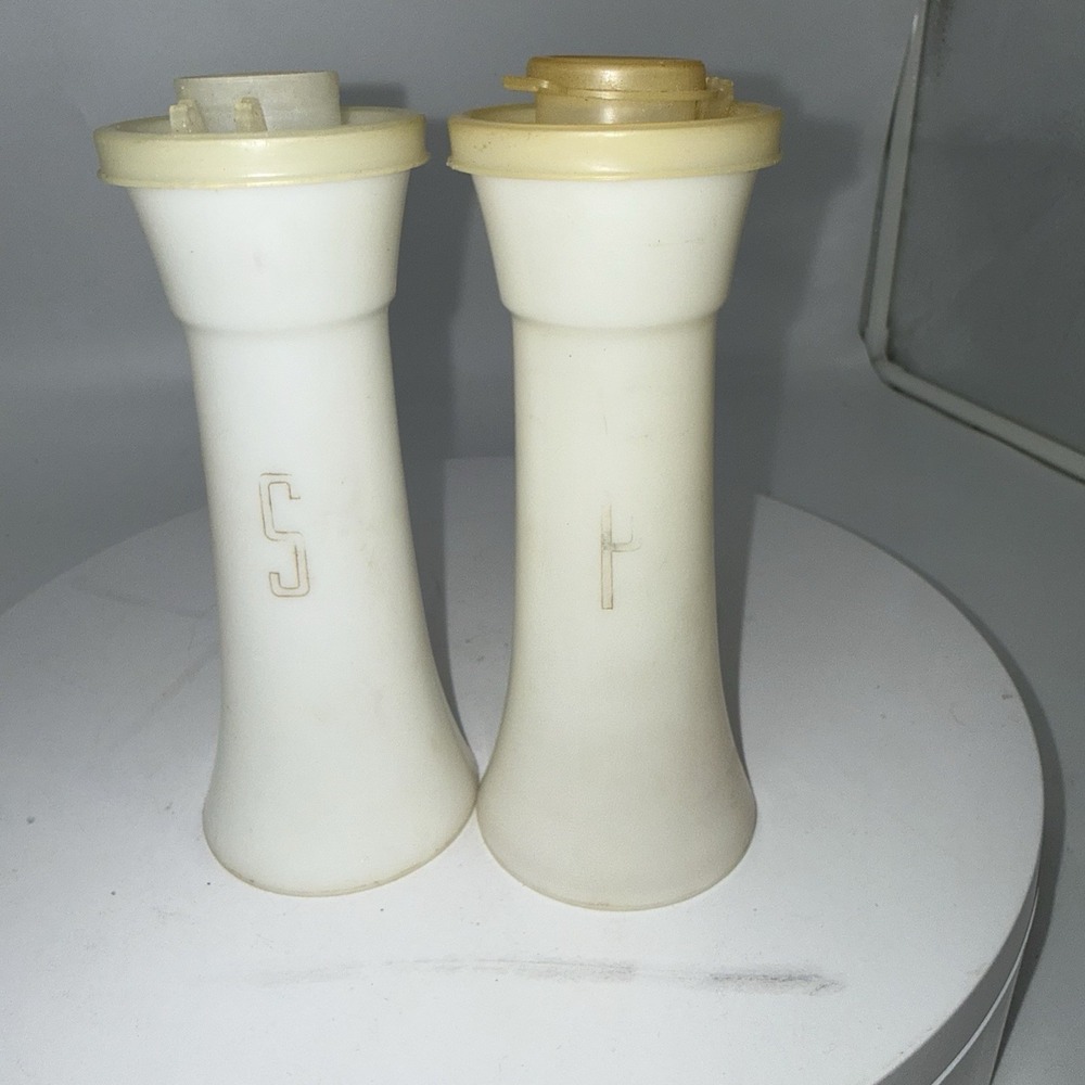 Vintage TUPPERWARE Large Hourglass 6" Salt & Pepper Shakers Fading Gold Letter